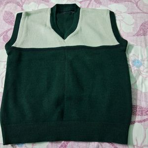 Half Sleeve Sweater For7 To8 Yrs.