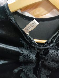 H&amp;M velvet criss cross Top