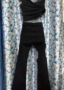 Chic Black Cutout Flare Jeans