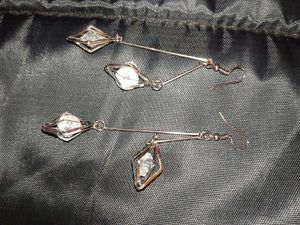 Elegant Diamond Shaped Drop Earrings