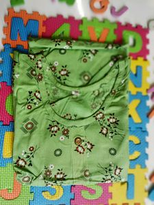 Cotton kurti without liningSize tag XXL but able t