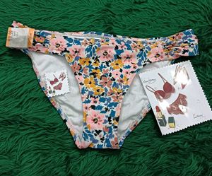 Floral Bikini 🆕🎁Bottom