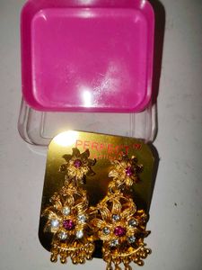 Elegant Golden earring