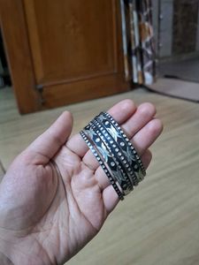 Elegant Black &amp; Silver Bangles