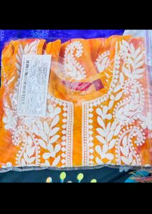 Chikannkari Embroidered Straight Kurta