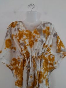 Multicolor Casual Top (Women's)