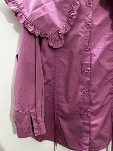 vintage  Pink Ruffle cape collar shirt