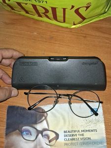 Dayal Optics Glasses Case &amp; Crizal Cloth