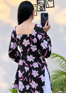 Elegant Black Floral Kurta_S