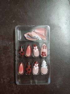 Press On Nails