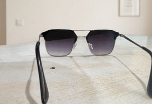 Ray-Ban Sunglasses With Bill - Box
