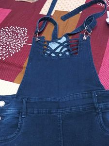 Stylish Dark Wash Ripped Jeans