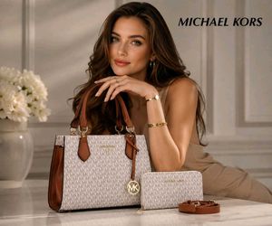 Micheal kors slingbags