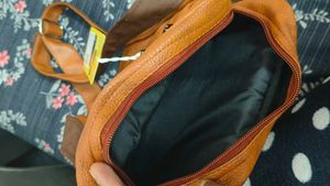 Montbold Hand Bag/Crossbody Bag