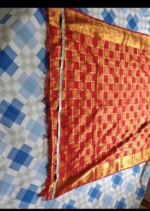 Vibrant Red & Gold Banarasi dupatta