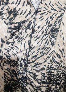 Black &amp; Cream Printed Top For Girl &amp; Woman 42 Bust
