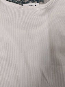 Classic White Sleeveless tank top