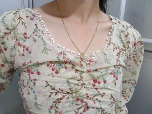 Chic Floral Print Ruched Crop Top