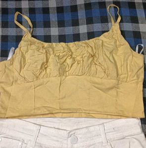 Crop top 🤍💛
