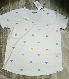 SHEIN White Heart Print T-Shirt