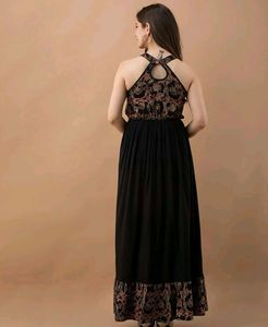 Elegant Black Maxi Dress with Print Detail
