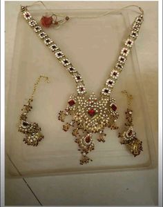 Stunning Indian bridal Jewelry Set