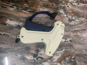 Tagging and labelling gun