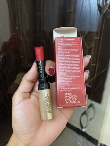 Nykaa Matte to Last Lipstick