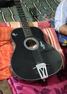 Guitar 🎸🎶🎶🎶🎶jivjeen
