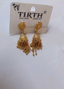 Elegant Gold Jhumka Earrings