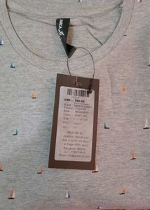 Round Neck T-shirt(Price Drop For Today)Rs250