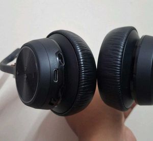 Black Over-Ear Headphones