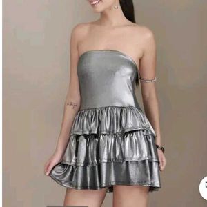 XS size Sparkly Strapless Tiered Mini Dress
