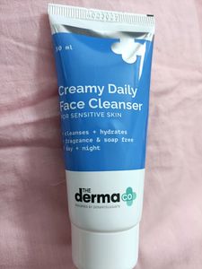 The Derma Co Creamy Daily Face Cleanser