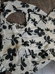 Floral Print Flowy Top