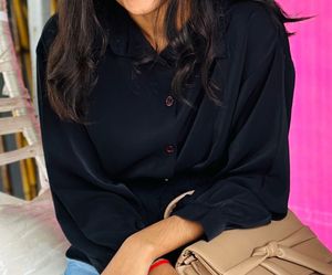 Chic Black Button-Up Tunic Top