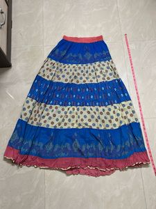 Long skirt with a flares