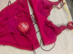 Fuchsia Lace Lingerie Set