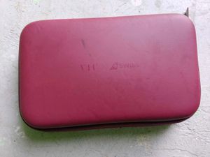 YII × SWISS Premium Hard Shell Eyewear Case – Burg