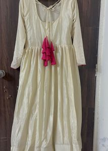 Ivory cream Embroidered Ethnic kurta set
