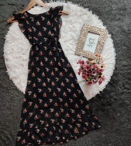 Chic Black Floral Midi Dress
