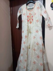 Elegant White Embroidered Kurta Set