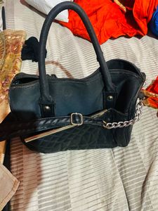 Chic Black unique Handbag