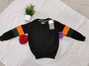 Rikidoos Black Sweatshirt with Striped Sleeves
