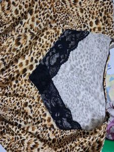 Leopard Print Lace Trim Top