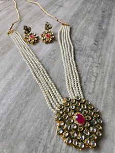 Elegant Pearl Necklace & Earrings Set