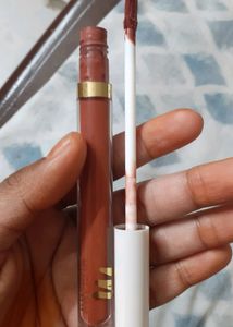 My glamm LIT lipstick