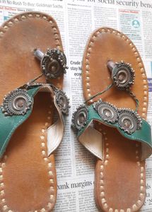 2 jodi Sandals Camel leather Handmade ghungroo