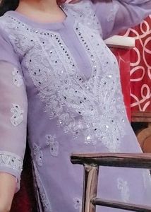 2 chikankari kurti combo DM me for price
