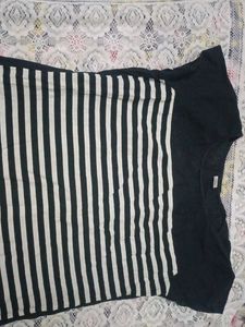 Striped Kurta with complementary for free Black P